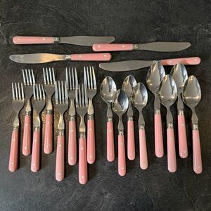 Pastel Pink Stainless Steel Flatware Set with Pink Handles